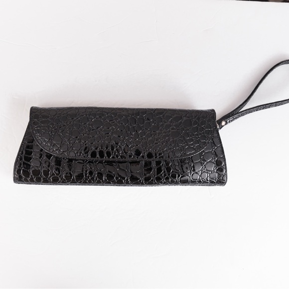 East west vibe faux croc clutch wristlet black patent leather look retro elegant - Picture 1 of 14